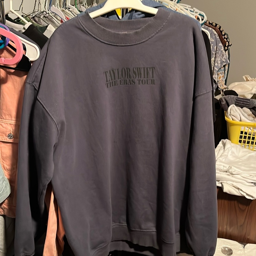 Taylor Swift The Eras Tour Blue Crewneck size Large